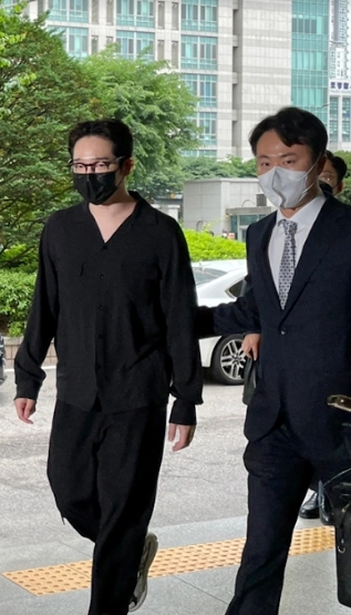 구속영장 기각 받은 남태현, 연예계 끊이지 않는 마약 파문